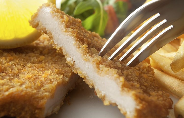 La milanesa de puré con patatas es un plato que encantará a pequeños y grandes