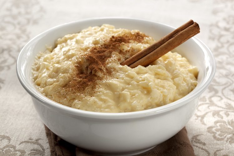 El arroz con leche es uno de los postres más tradicionales que existe dentro de la repostería