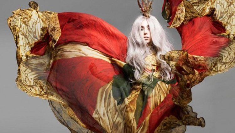 Lady Gaga para Alexander McQueen