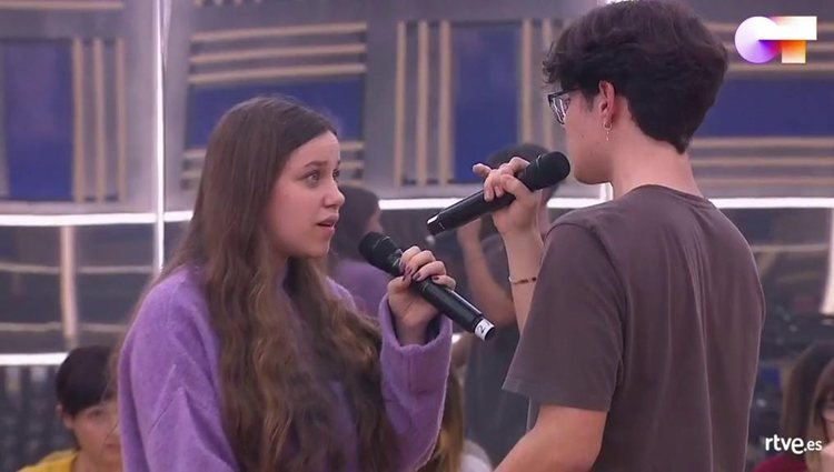 Eva y Flavio cantando juntos | Foto: Canal 24 horas