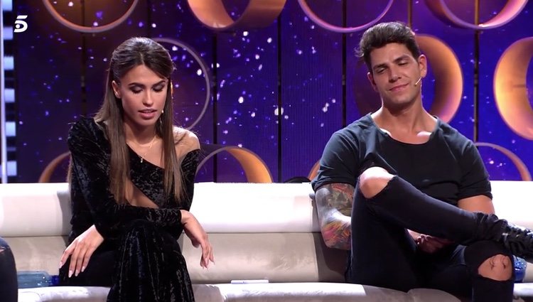 Sofía Suescun y Diego Matamoros en el plató de 'El Tiempo del Descuento'|Foto: telecinco.es