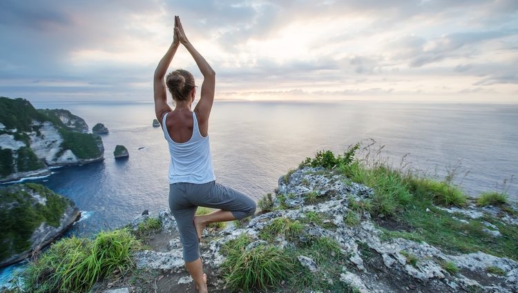 Podrás empezar a practicar yoga para despejar el cuerpo y la mente