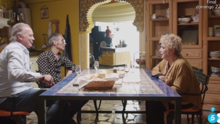 María Jiménez con Bertín Osborne y Pitingo en 'Mi casa es la tuya'/Foto:Telecinco