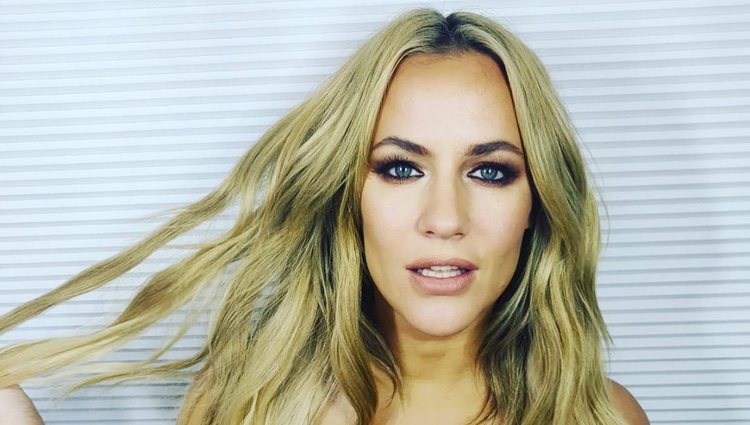 Caroline Flack con su cambio de look|Foto: Instagram