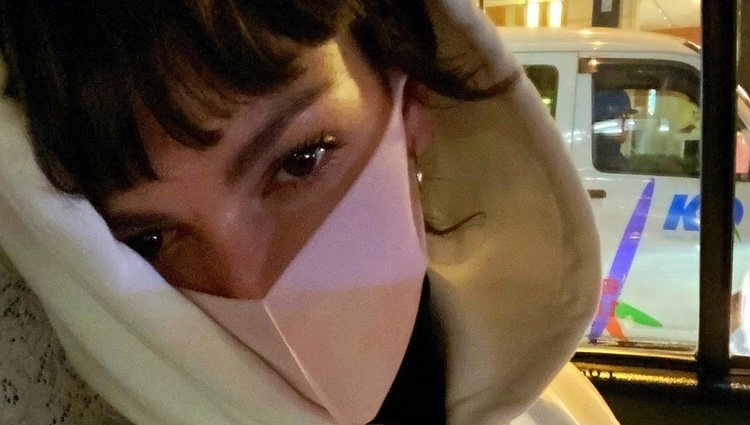 Úrsula Corberó en Tokio con mascarilla / Foto: Instagram