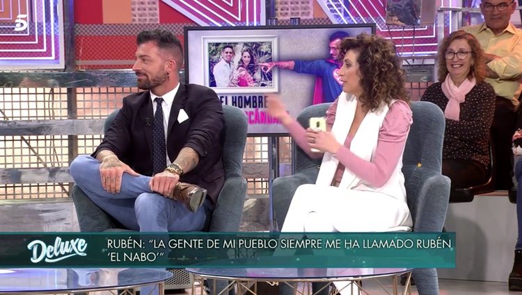 Rubén y su madre en 'Sábado Deluxe'|Foto: telecinco.es