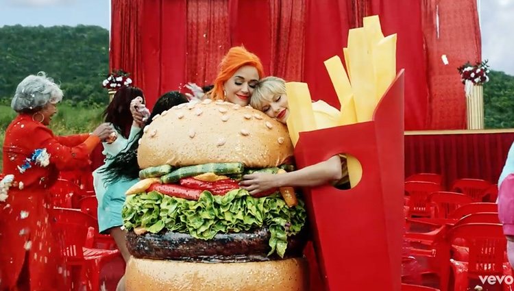 Taylor Swif y Katy Perry en el videoclip 'You need to calm down'/Foto: Youtube