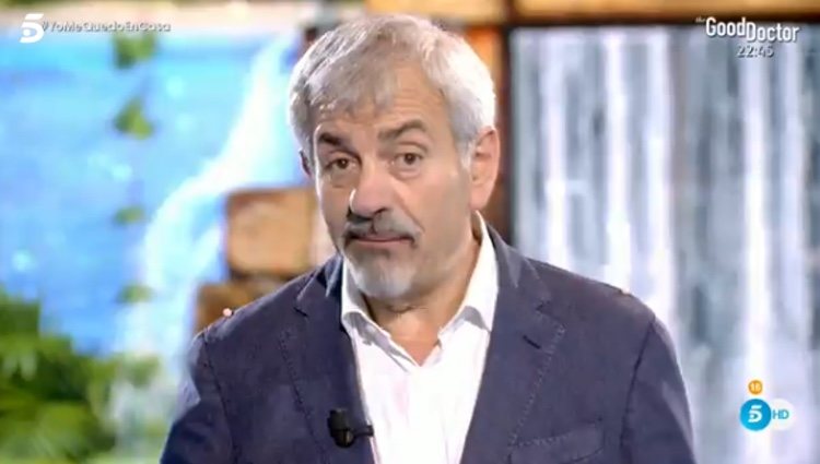 Carlos Sobera hablando con los supervivientes / Telecinco.es