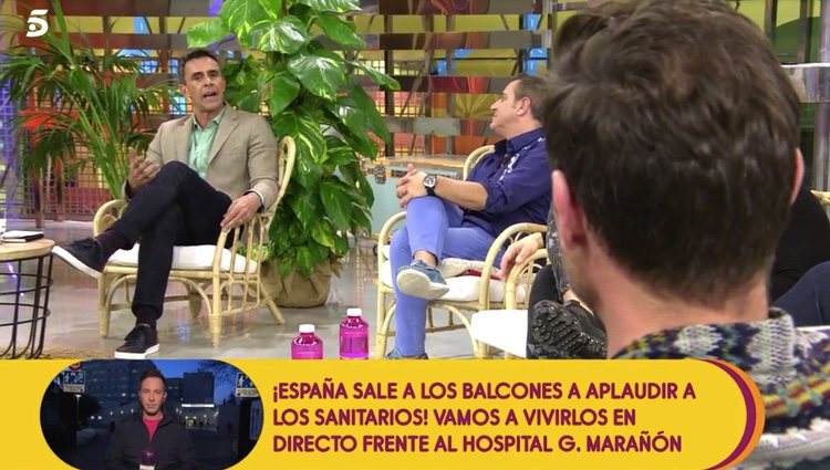 Alonso le explica la situación a Antonio David/telecinco.es