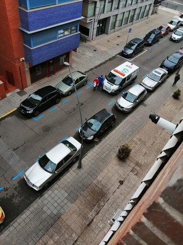 El hermano de Roberto Brasero llegando a su casa/ Foto: Twitter