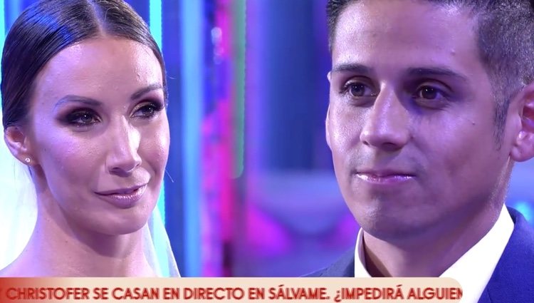 Fani y Christofer en su boda | Foto: telecinco.es