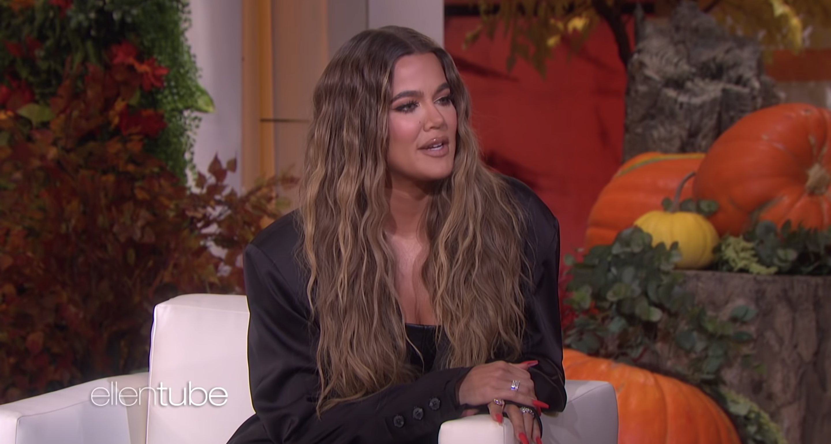 Khloé Kardashian sale en defensa de su hermana en 'The Ellen Show' | Foto: Youtube