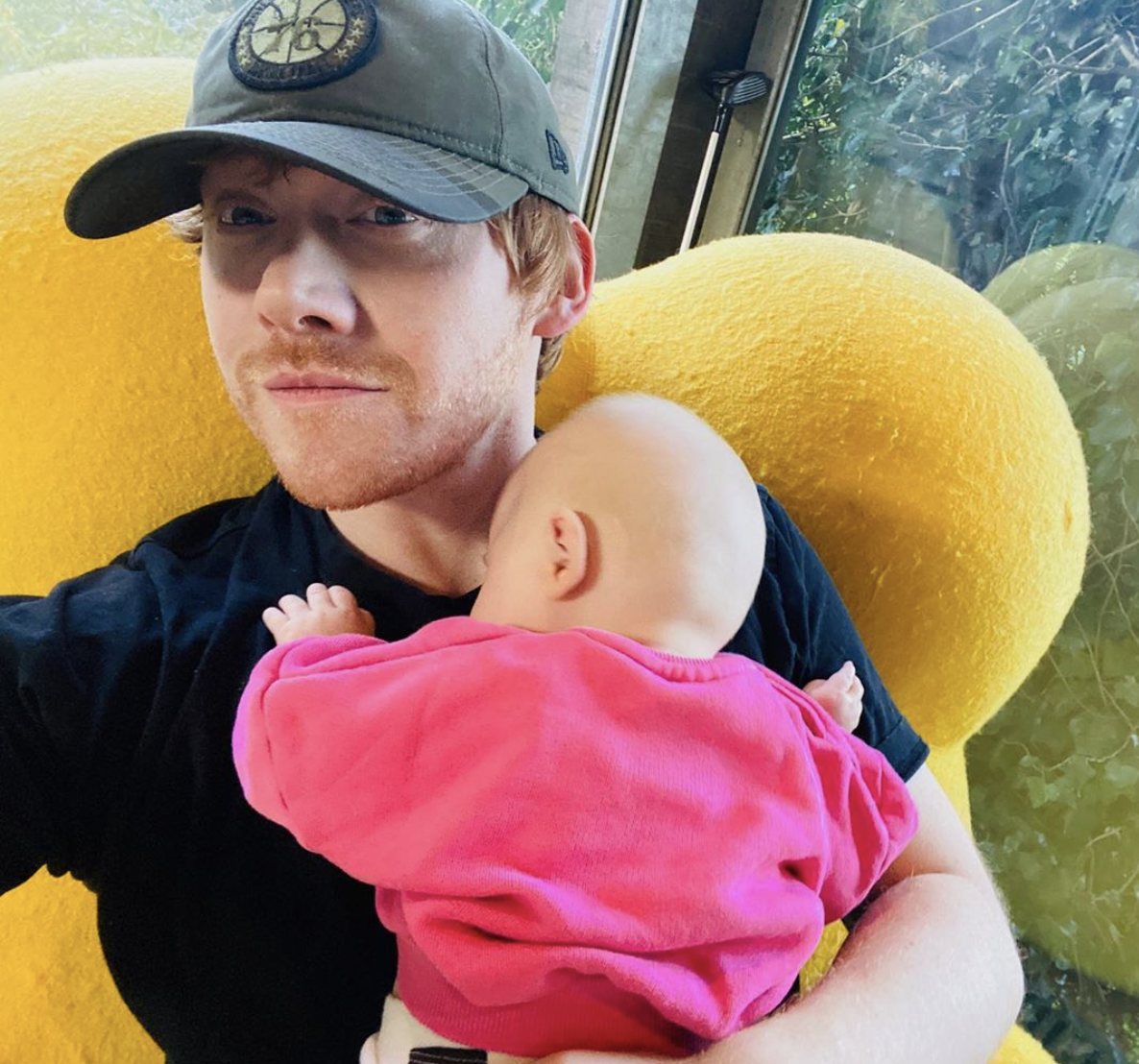 Rupert Grint presenta a su hija Wednesday/ Foto: Instagram