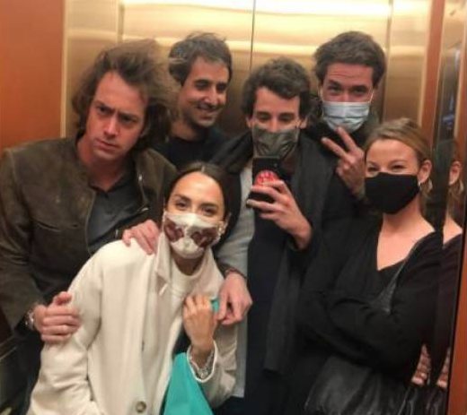 Íñigo Onieva y Tamara Falcó con sus amigos/ Foto: Instagram