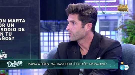 Efrén Reyero se intenta defender en 'Sábado Deluxe'/ Foto: telecinco.es