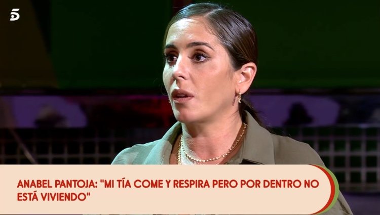 Anabel Pantoja contando cómo se encuentra su tía / Telecinco.es