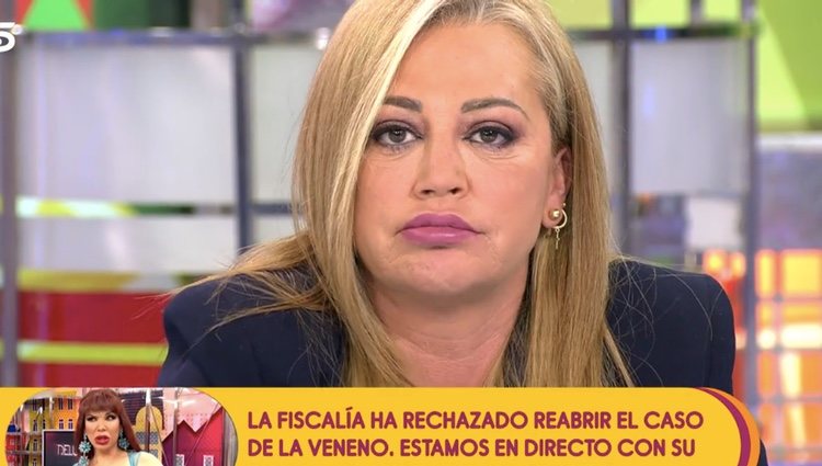 Belén Esteban mandando el mensaje | Foto: telecinco.es