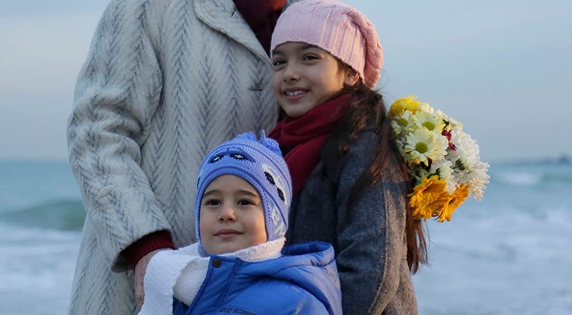 Nisan y Doruk en un fotograma de 'Mujer'