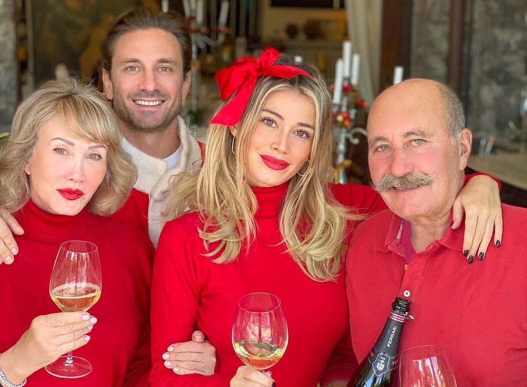 Diletta Leotta con sus padres y su hermano/ Foto: Instagram