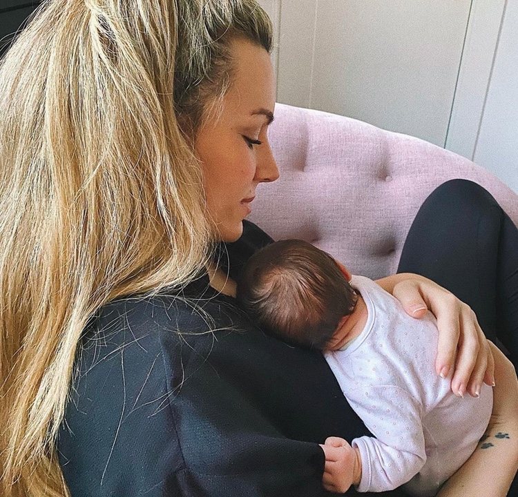 La primera foto que compartió Edurne con Yanay / Instagram