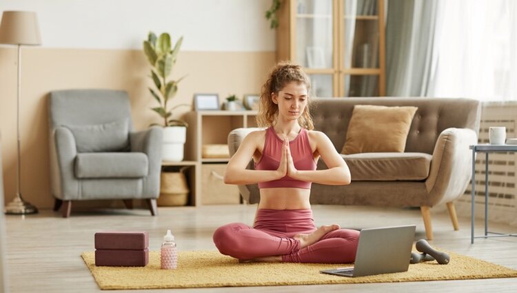 Practicar yoga te ayudará a sentirte mejor