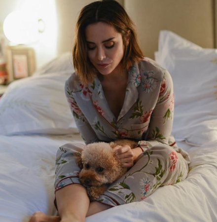 Tamara Falcó con su perrita Jacinta/ Foto: Instagram