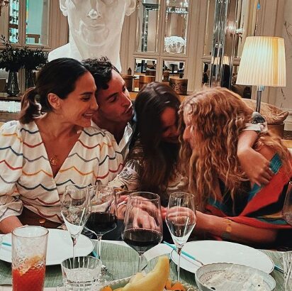 Tamara Falcó e Íñigo Onieva con unas amigas/ Foto: Instagram