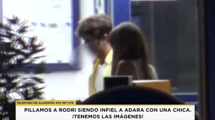 Rodri Fuertes con una chica desconocida/ Foto: telecinco.es