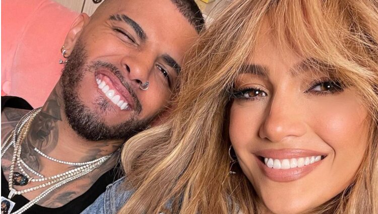 Jennifer Lopez y Rauw Alejandro en la preparación de la canción 'Cambia el paso' | Foto: Instagram