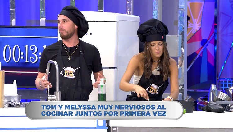 Tom Brusse y Melyssa Pinto cocinando juntos por primera vez | Foto: Telecinco.es