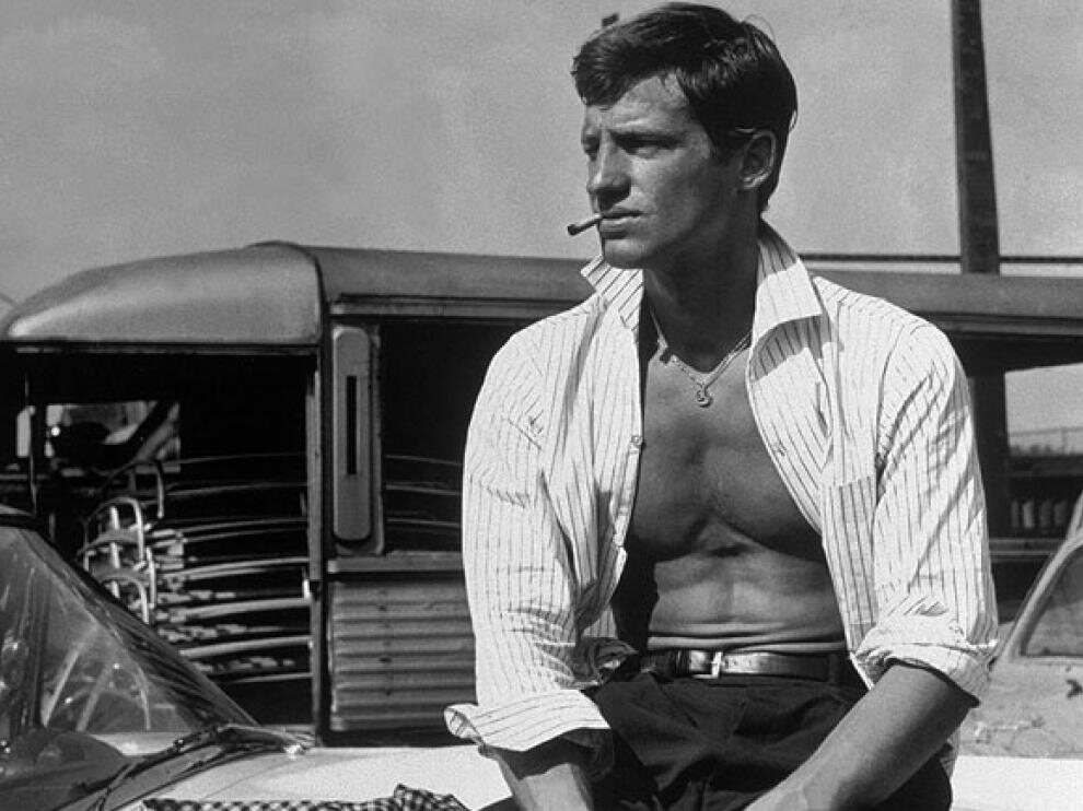 Jean Paul Belmondo en una de sus películas cuando era joven