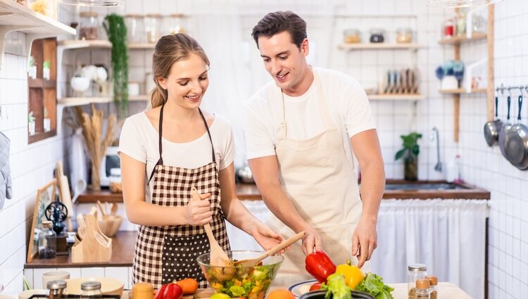 Mantener una dieta equilibrada fortalecerá tu estado de salud