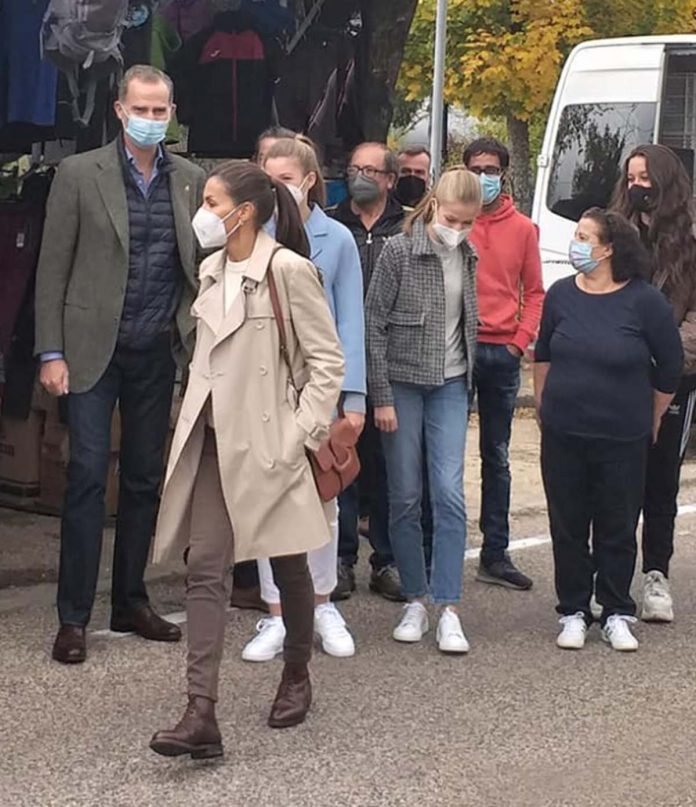 Los Reyes de España y sus hijas en Piedrafita de Babia, León/ Foto: Facebook