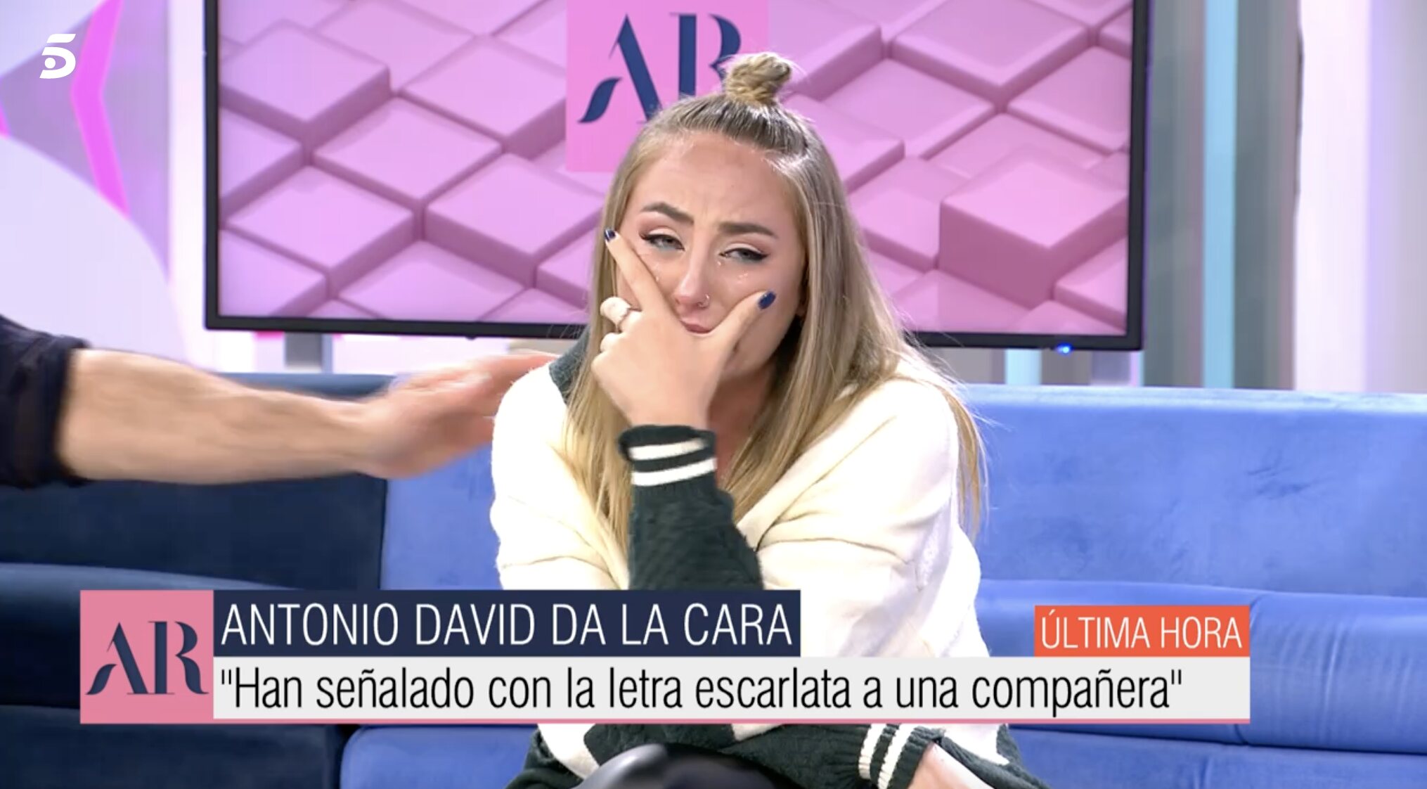 Rocío Flores, destrozada tras escuchar a su padre | Foto: Telecinco.es