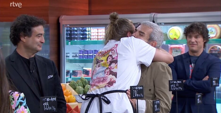 Eduardo Navarrete saludando a Lorenzo Caprile / RTVE.es