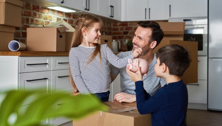 Piensa en tu futuro y no malgastes tu dinero en tonterías Acuario