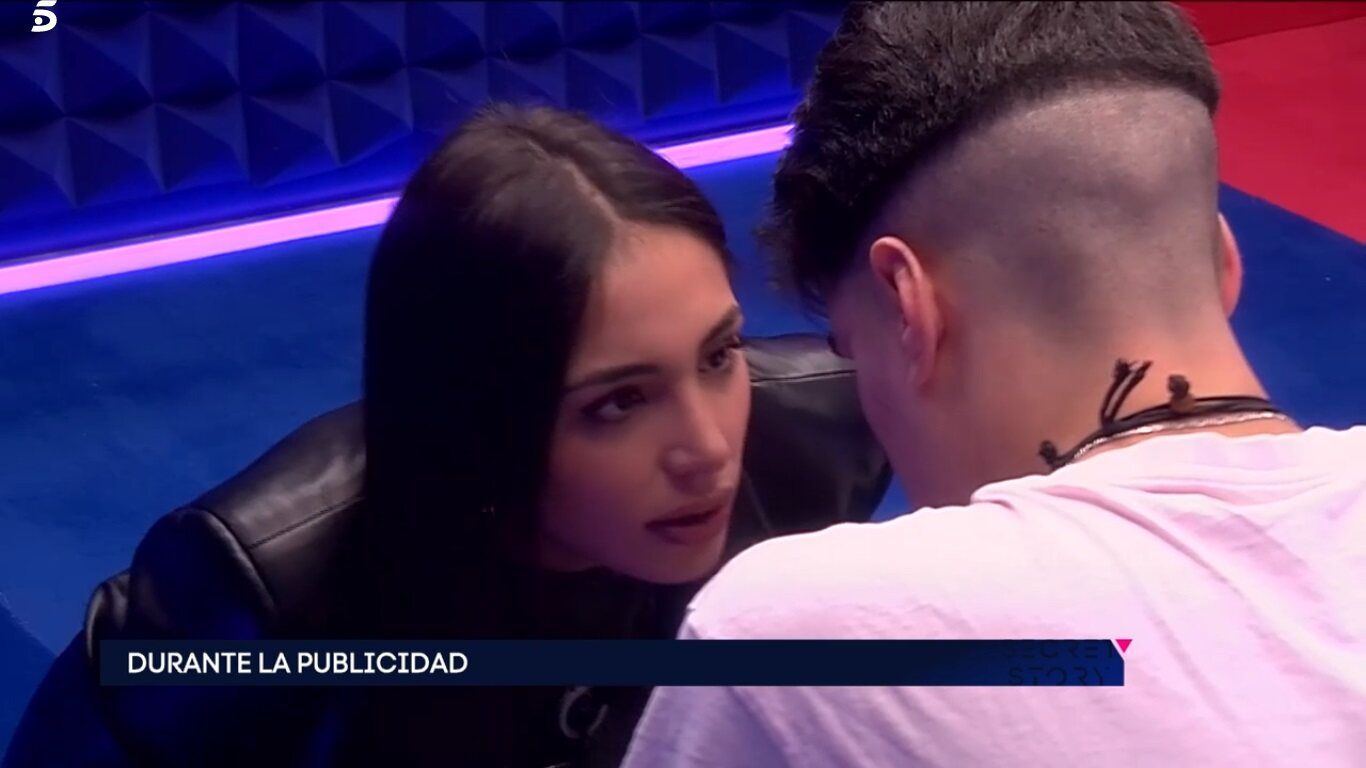 Sandra consolando a Julen / Telecinco.es