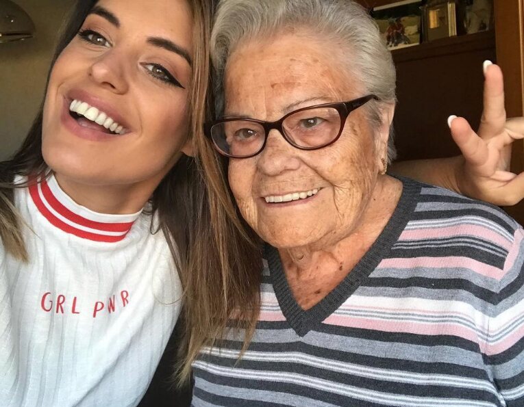 Dulceida con su abuela/ Foto: Instagram