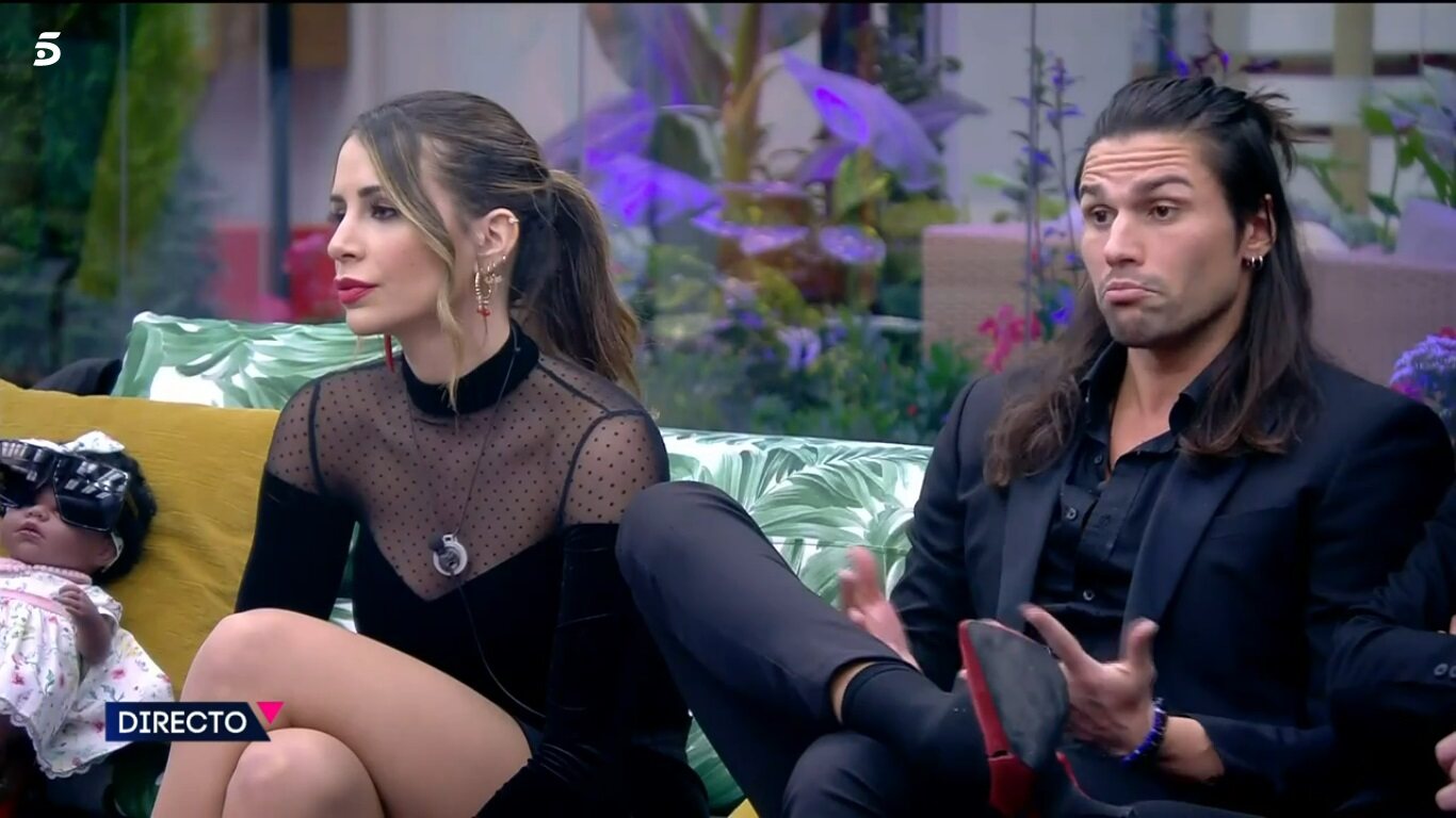 Cristina y Luca tratando de arreglar su conflicto / Telecinco.es