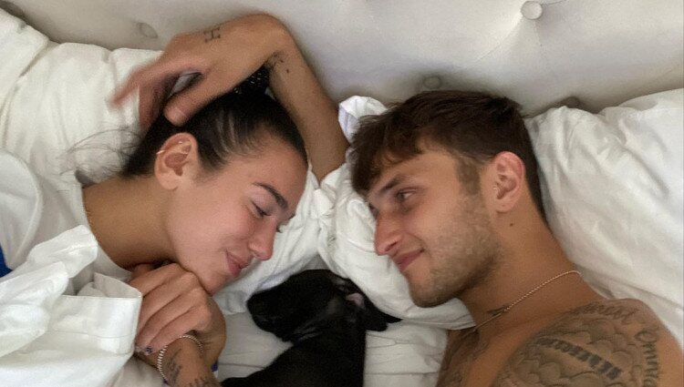 Después de dos años de romance Dua Lipa y Anwar Hadid han roto / Foto: Instragram