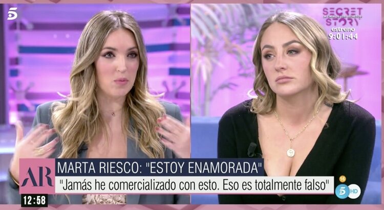 Rocío Flores escucha a Marta Riesco en 'El Programa de AR'