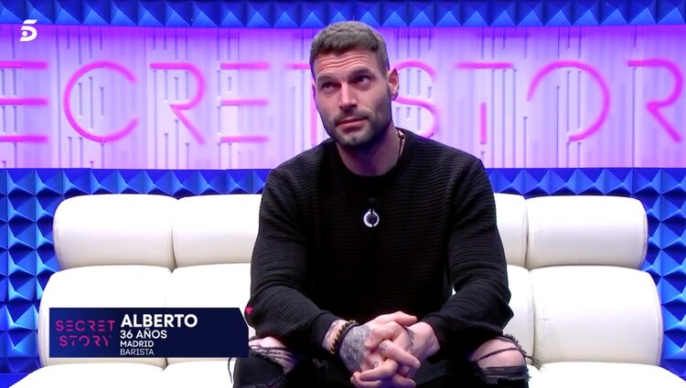 Alberto habla de sus sentimientos en el Cubo / Foto: Telecinco.es