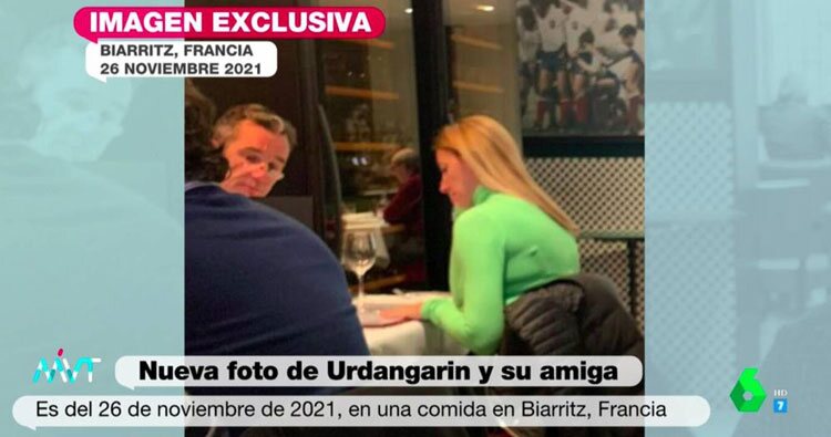 Iñaki Urdangarin y Ainhoa Armentia en un restaurante