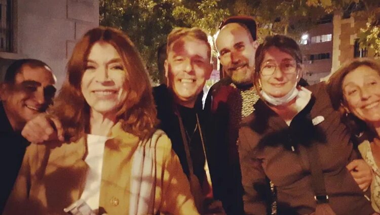 Arturo Arribas con parte del elenco de 'Hospital Central' / Foto: Instagram