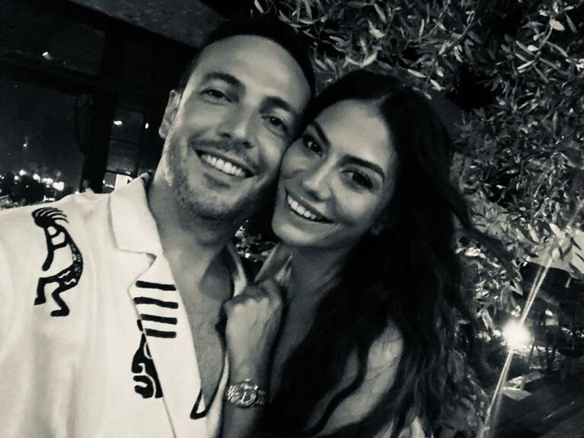 Demet Özdemir y Oguzhan Koç juntos/ Foto: Instagram