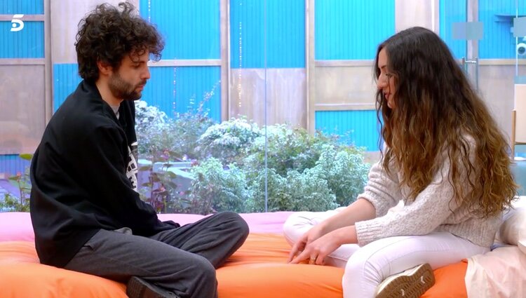 'Secret Story 2' Carmen y Rafa hablando / Foto: Telecinco.es