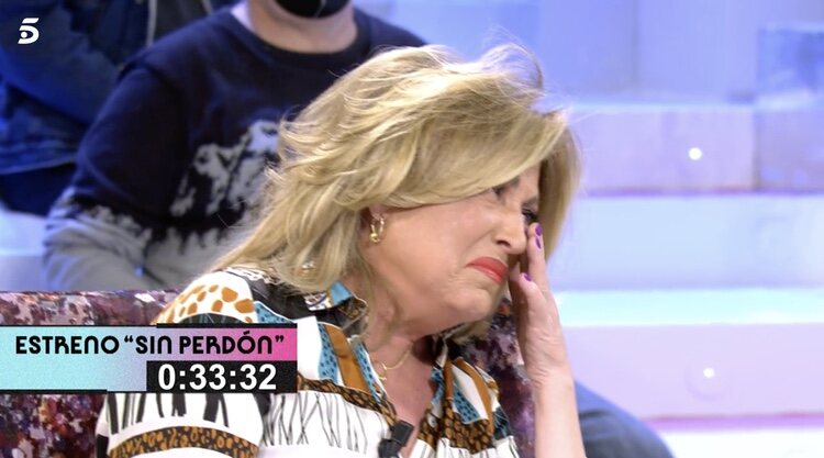 Lydia Lozano llorando en 'Sálvame'