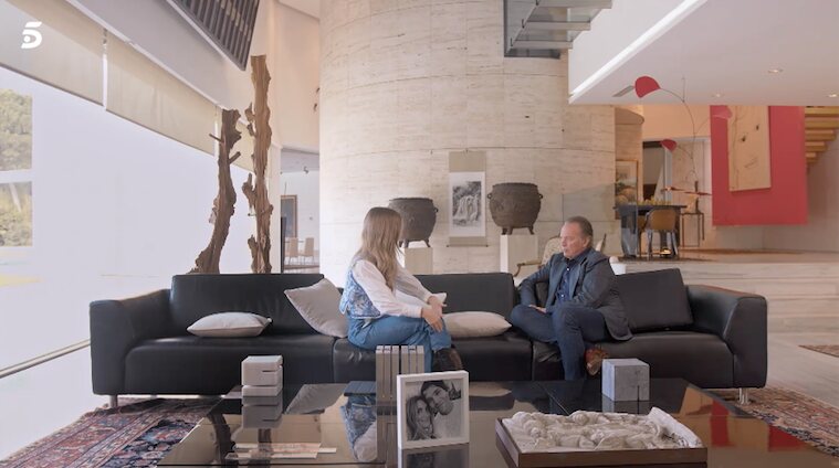 María Pombo hablando con Bertín Osborne en 'Mi casa es la tuya'/ Foto: telecinco.es