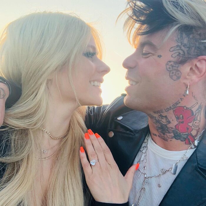 Avril Lavigne y Mod Sun tras comprometerse/ Foto: Instagram