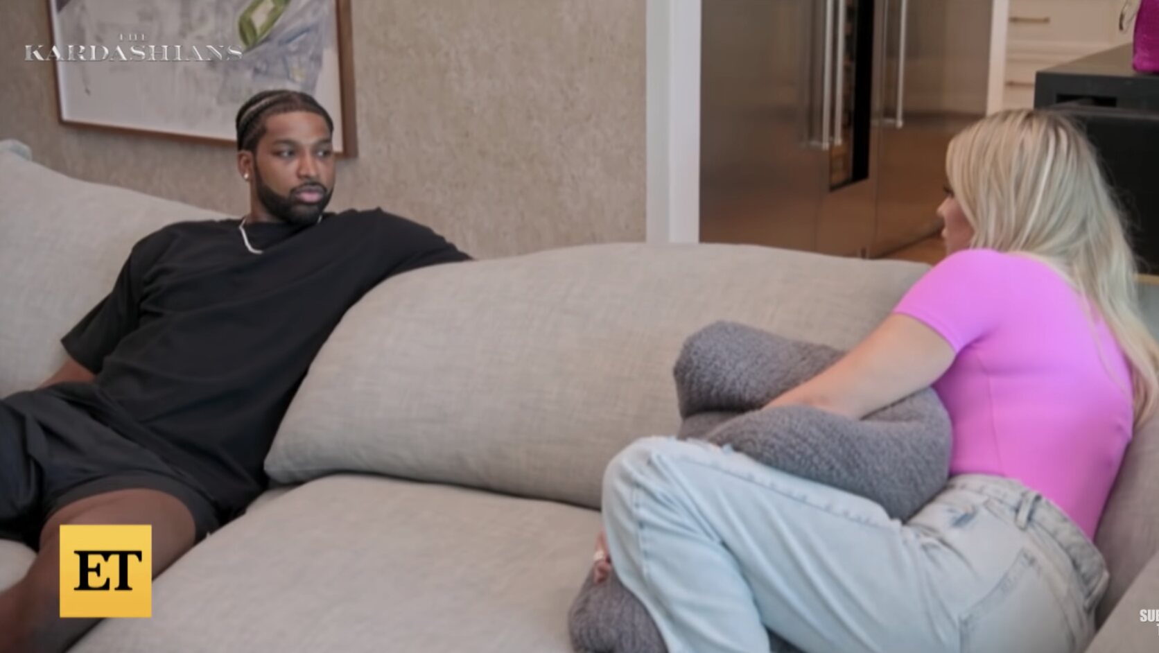 Tristan Thompson aparece en el primer episodio de 'Las Kardashian' | Foto: Youtube